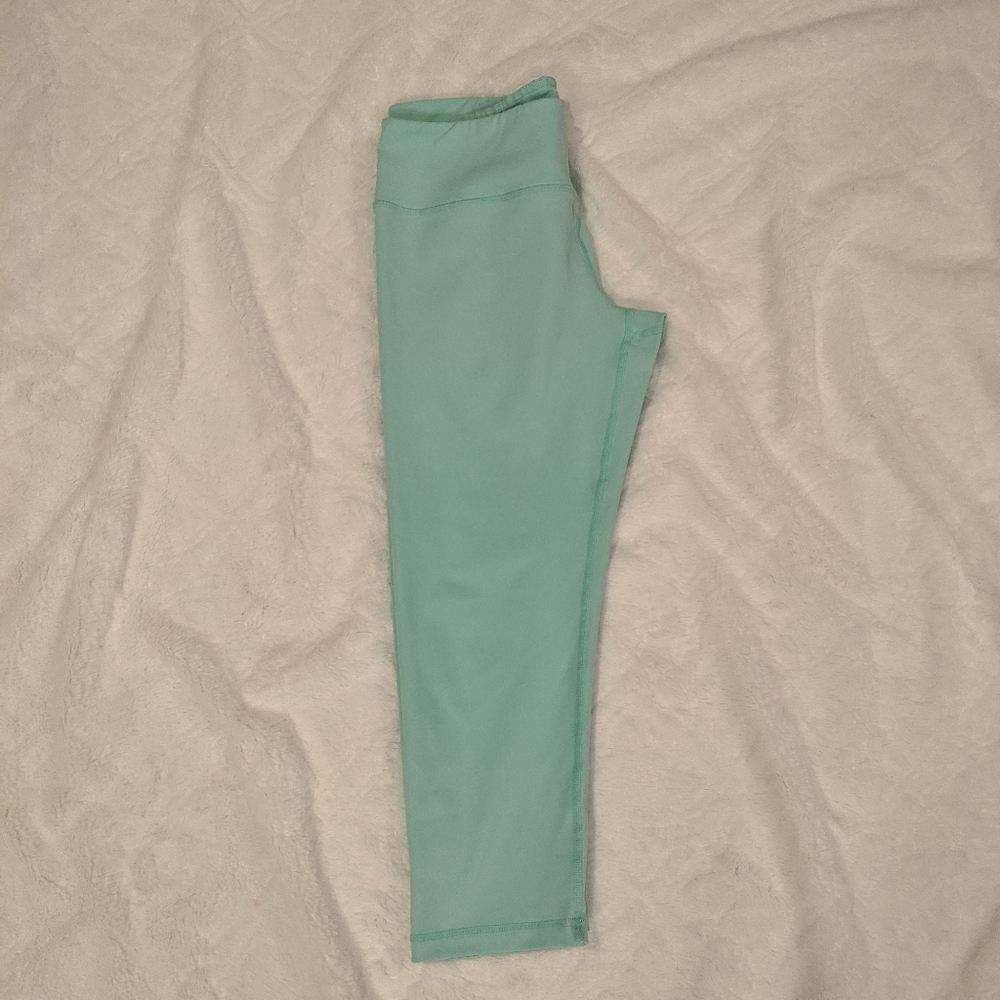 Buffbunny Mint Green Capris